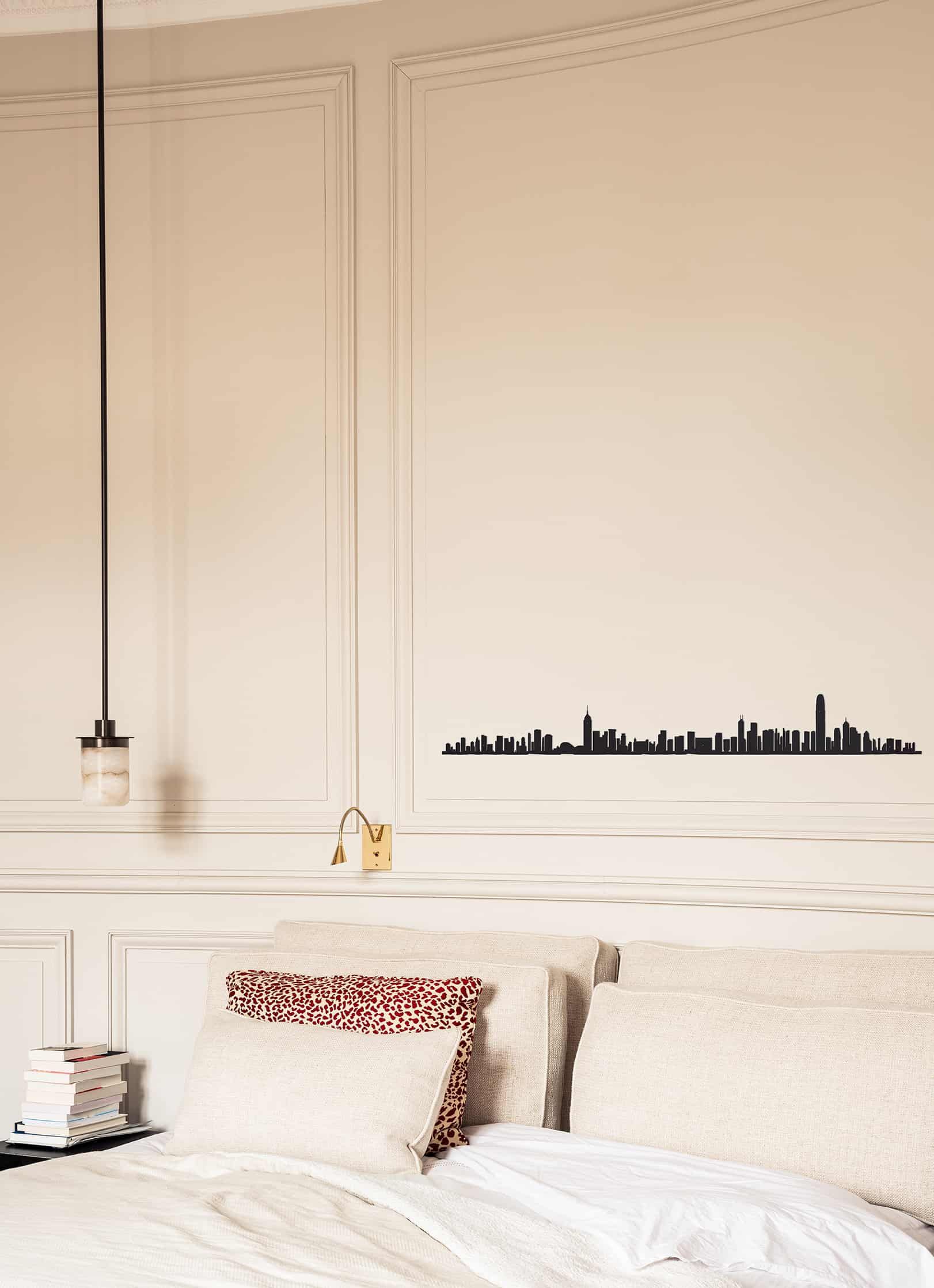 situational setting of the Hong-Kong XL skyline