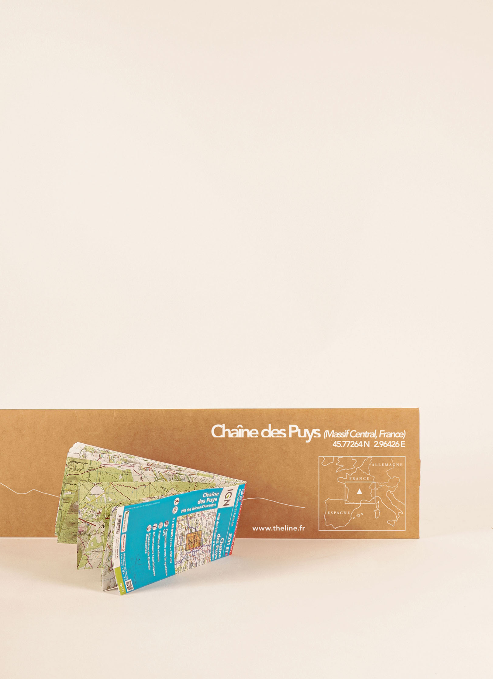 Packaging de la déco murale de Chaîne des Puys XL